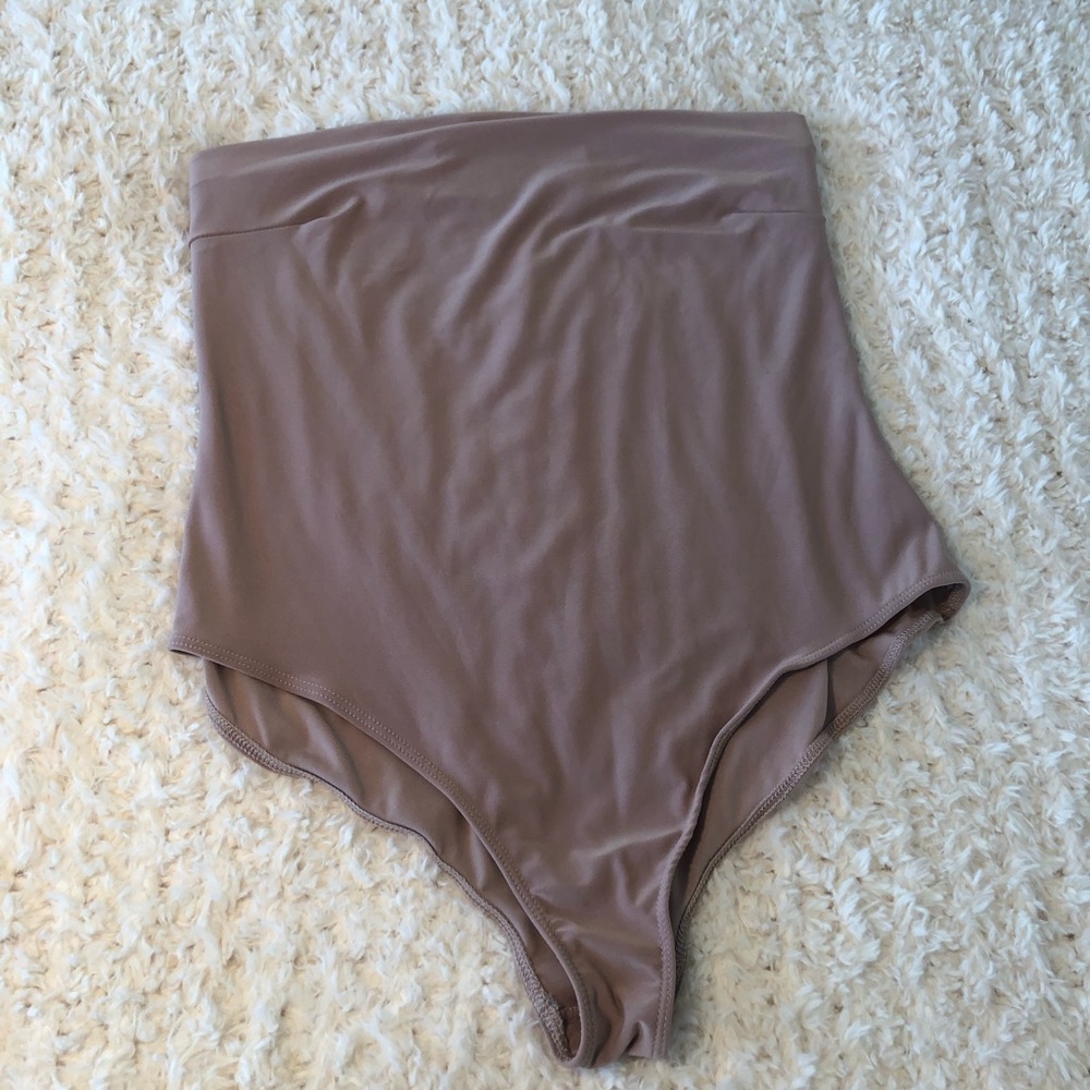 NWT Fashion Nova Body Suit